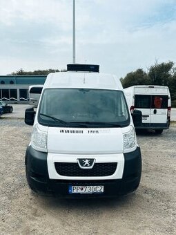 Predám Peugeot Boxer 2.2 HDi chladiarenská dodávka