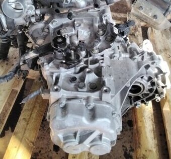 predám Prevodovka KIA SPORTAGE 1.6 GDI DVERE, PRAVÉ DVERE PR