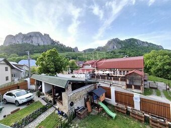 Vidiecky rodinný dom - Vršatské Podhradie