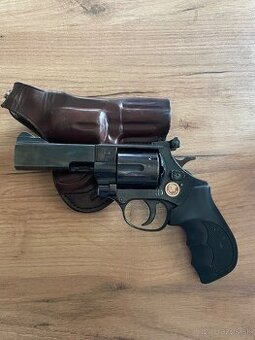 Revolver
