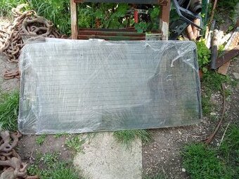 Predám zadné sklo na Škoda Felicia