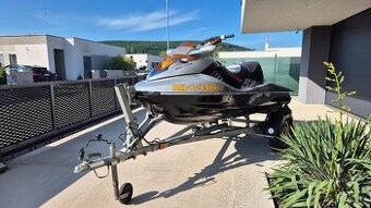 Vodný skúter Sea-Doo RXT 255