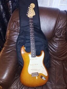 Fender Stratocaster performer USA