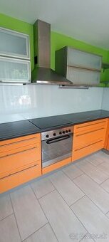 PRENÁJOM 2 izbový, zrekonštruovaný svojpomocný byt -KOMÁRNO