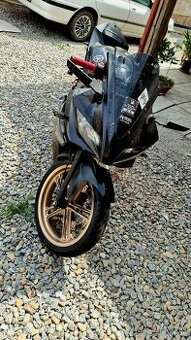 Yamaha yzf r125
