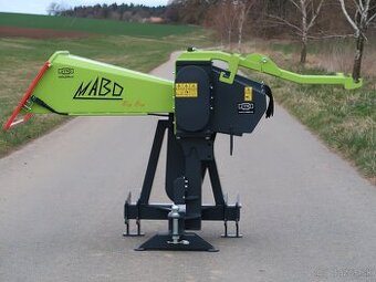 Štiepkovač špalíkovač za traktor s řemenovým převodem