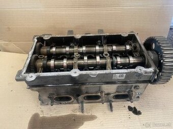 Hlava motora 1.4TDi komplet s vačkami 04B103403M / 04B103308