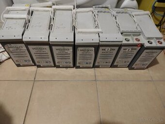 AGM batérie poškodené 7ks WING ESL55-12FT + 3ks funkčné