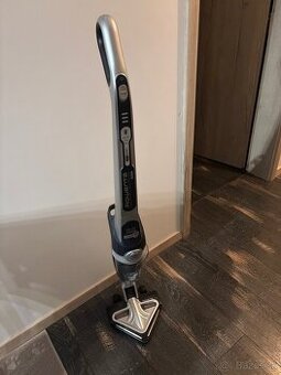 Rucny tycovy vysavac Rowenta - za odvoz