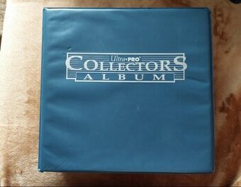 Album hokejových kariet s vyše 1000 ks