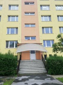 Predám veľký 3 - izbový byt s balkónom v Hnúšti