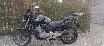 Predám Hondu CBF 500 r.v.2008 42 kw