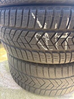 245/40r18 zimné Pirelli