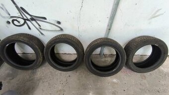 zimné pneumatiky Bridgestone 215/50 R17 94V