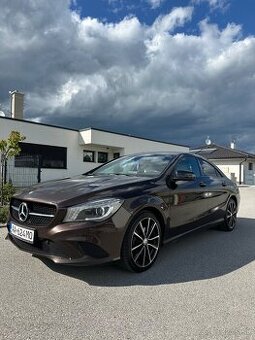 Mercedes Benz CLA 180