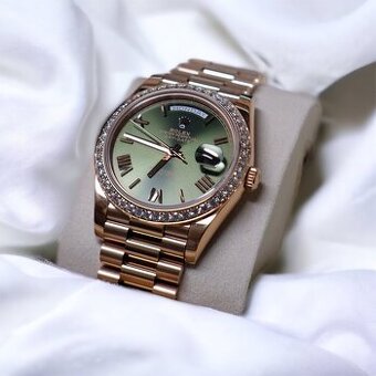 Rolex Daydate Rose Gold/Olive Diamond dial