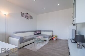 Na predaj kompletne zrekonštruovaný 3-izbový byt s balkónom