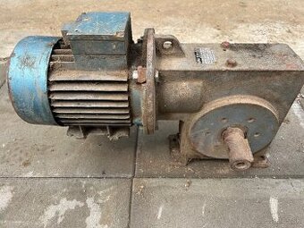 Elektromotor s prevodovkou