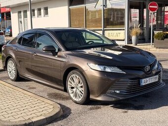Toyota Camry 2.5 Hybrid executive - 1