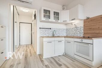 ŠTARTOVACÍ / INVESTIČNÝ 1 izb. BYT - 29 m2 s LOGGIOU - SLNEČ