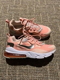 Nike Air Max 270 React, velikost 38 - 38,5