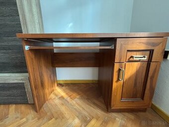 Predám písací stôl a komodu