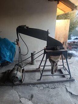 Šrotovník na obilie