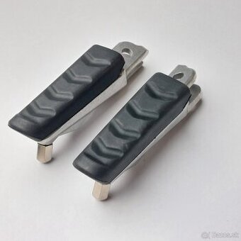 Stúpačky vodiča BMW F800, F900, R1200S, R1250, S1000