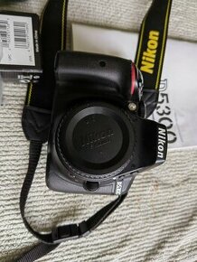 Nikon D5300 s príslušenstvom