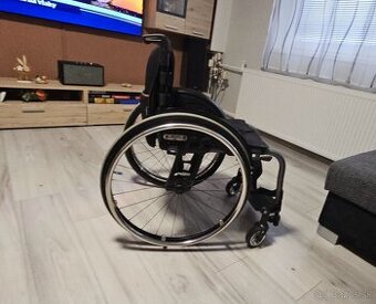 Invalidný vozík