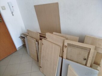 Darujem staršiu kuchynskú linku