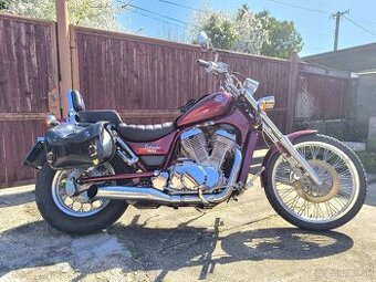 Suzuki vs 800 intruder