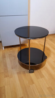 Okrúhly stolík kov + čierne sklo Ikea