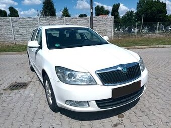 ŠKODA OCTAVIA COMBI 1.6TDI ELEGANCE 2013