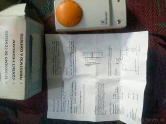 Termostat s regulaciou