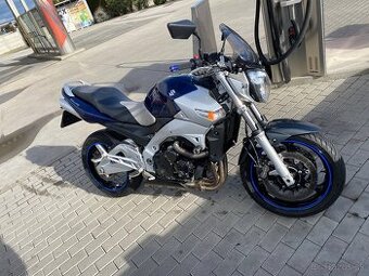 SUZUKI GSR