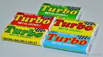 Obrázky áut zo žuvačiek Kent Turbo