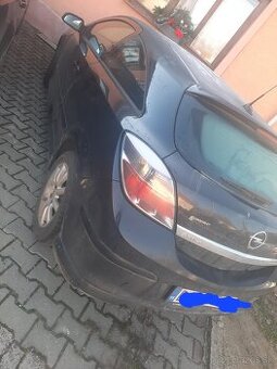 Opel Astra 1.6turbo benzin 132kw rv 2007
