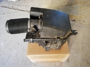 VOLVO XC90 filter box