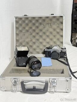 Canon AE-Program (retro zrkadlovka v kufriku)