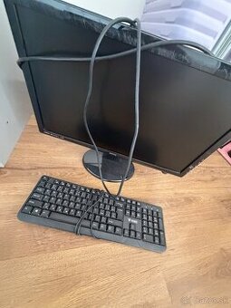 Monitor + klávesnica