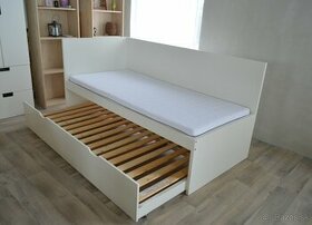 Rozťahovacia posteľ + 2 x matrac