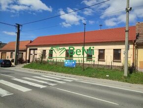 Priestranný  rodinný dom v meste Senica - Čáčov 002-12-ZLMI - 1