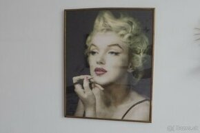 Farebna fotografia v rame s Marilyn Monroe