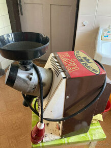 retro mlynček na kávu