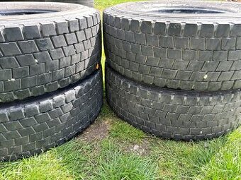 Pneumatiky Michelin XDE 2+ 305/70 R19,5