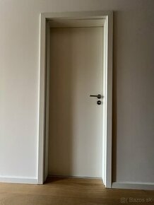 Dvere + zárubňa, 70cm, záchodové zamykanie, pravé