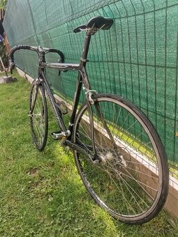Cestný bicykel