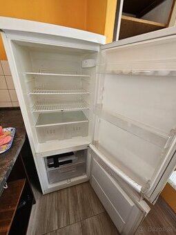 Chladnička s Mrazničkou Zanussi ZRB 29 NA