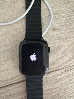 Apple Watch 8 45mm